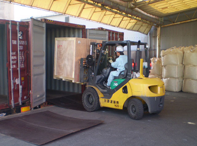 Vanning consolidated cargo